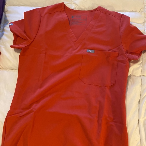 Figs Catarina scrub top in Clay - Picture 2 of 3